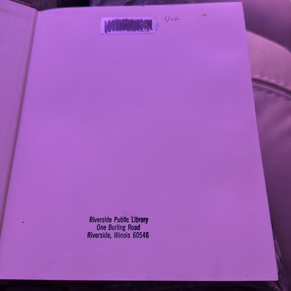 Gale Gand's Just a Bite 125 Luscious Little Desserts Gale Gand Julia Moskin 2001 - Picture 5 of 5